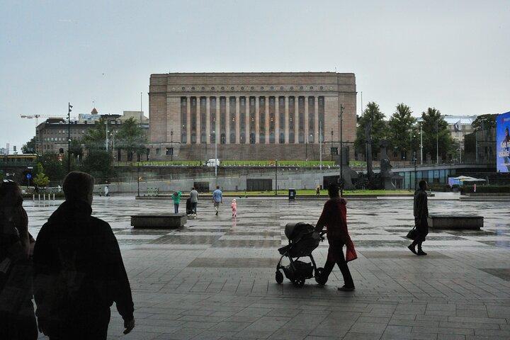Helsinki Free Walking Tour en Español Small Group
