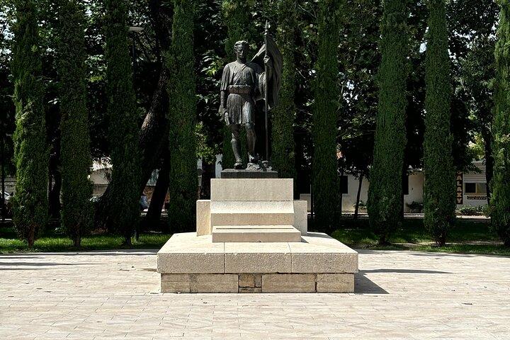 Guided Walking Tour with Entry Tickets in Vlore