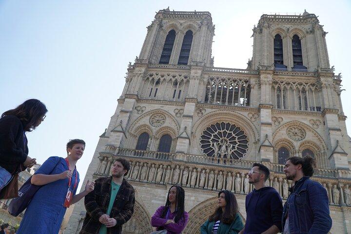 Notre Dame Cathedral Small-Group Interior & Exterior Guided Tour