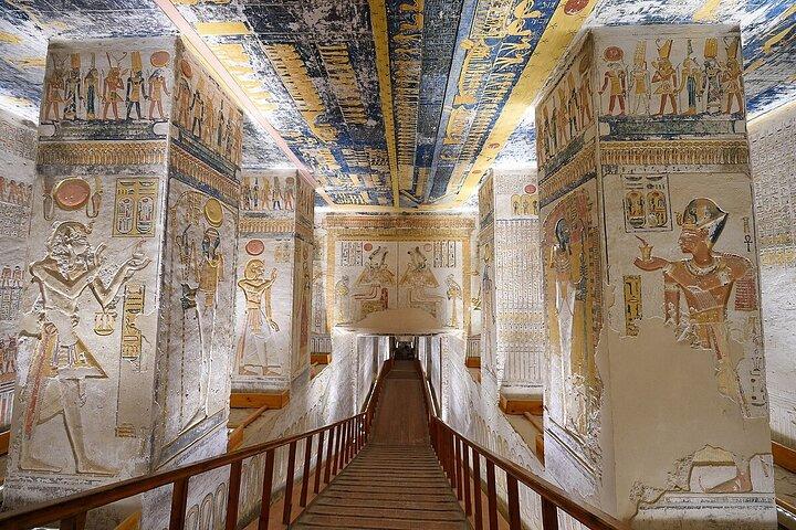 From Cairo Private Luxor Full-day Tour with Guide and flights