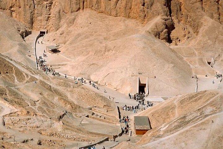 Luxor Half day Valley Of The King and Hatshepsut and Memnon