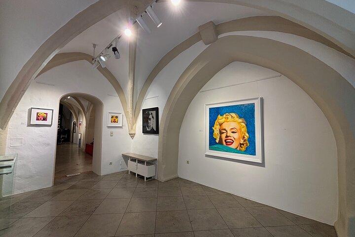 Regensburg Private Tour. Personalities, Art and Food Tour