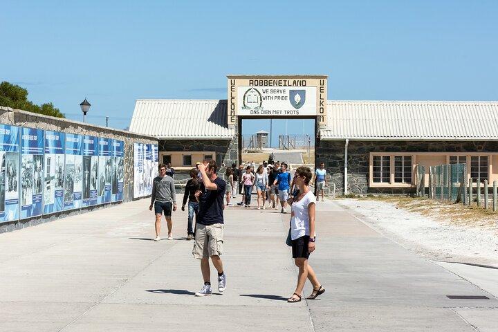 Robben Island, Table Mountain and Cape Town City Private Day Tour
