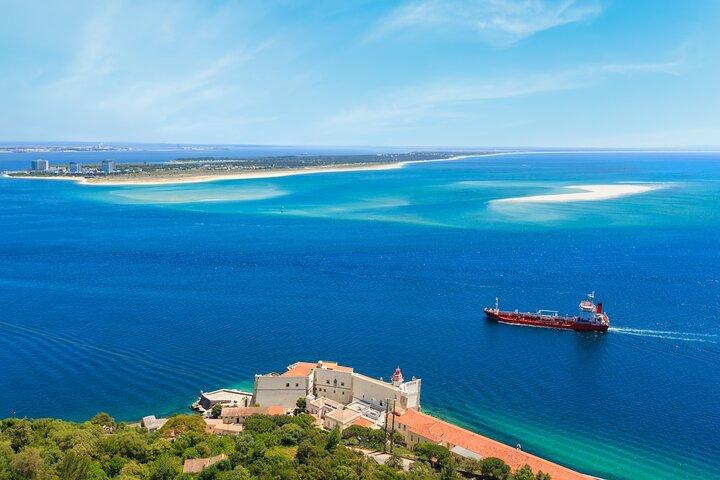 Arrábida: Private Setubal Highlights Tour (Full Day)