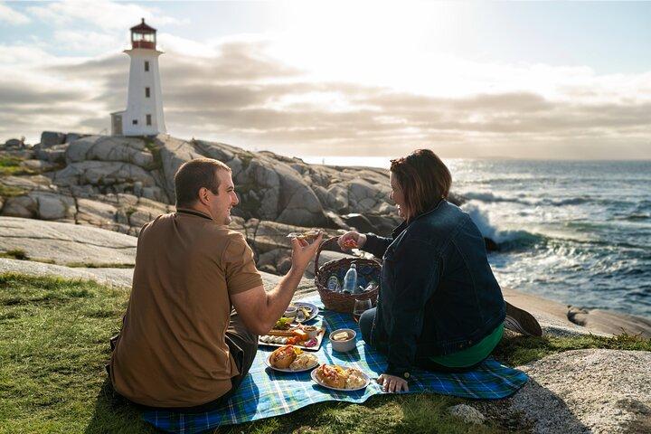 Peggy’s Cove Express Tour: Scenic Guided Experience