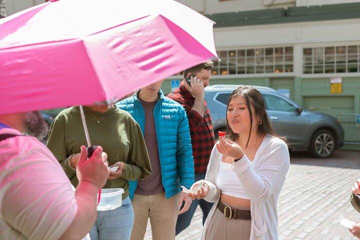 Pike Place Market: Insider's Breakfast Tour - Gratuity Included!