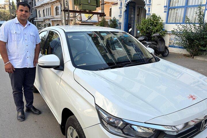 Udaipur Airport to Hotel One-Way Private Transfer in AC Vehicle