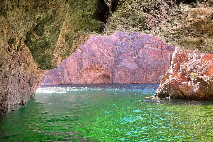 Emerald Cave Kayak Tour with Las Vegas Shuttle – Colorado River