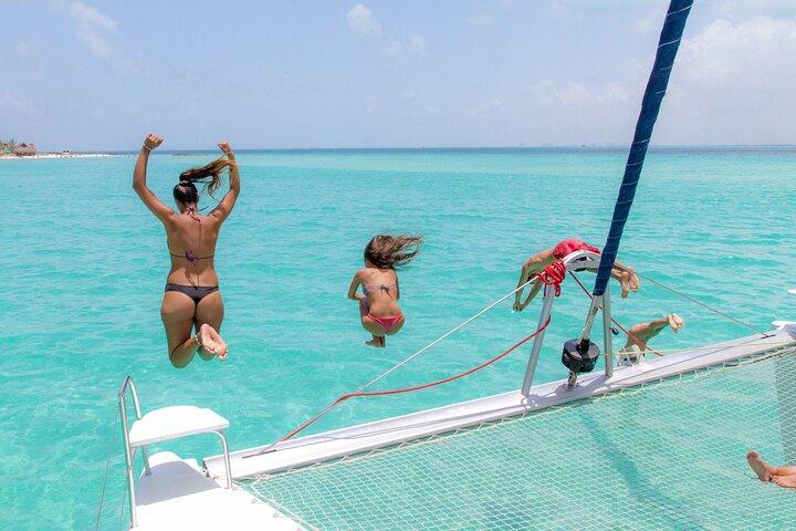 Catamaran to Isla Mujeres with Open Bar from Playa del Carmen