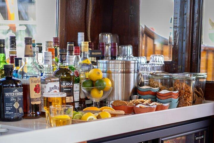 Small Group Boutique All-Inclusive Tour (max 12 p) With Captain