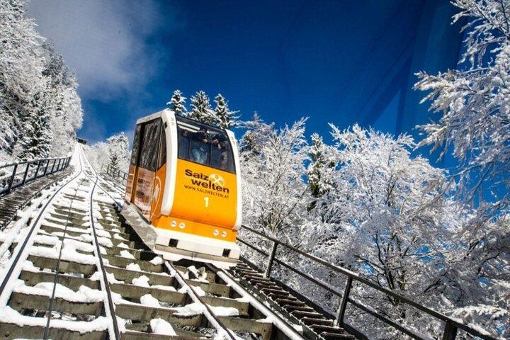 Vienna to Hallstatt and Salzburg Alpine Peaks Day Trip
