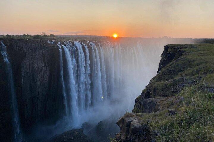 Zimbabwe and Zambia Guided Tour Of The Falls From Both Sides
