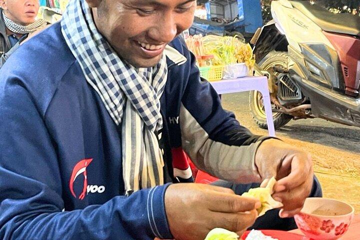Siem Reap: 11 Tasting Street Foods & Sombai Spirits Tour