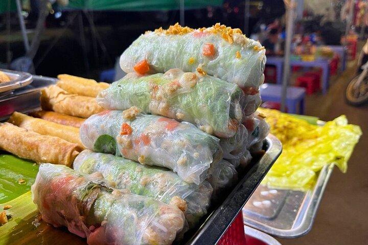 Siem Reap: 11 Tasting Street Foods & Sombai Spirits Tour