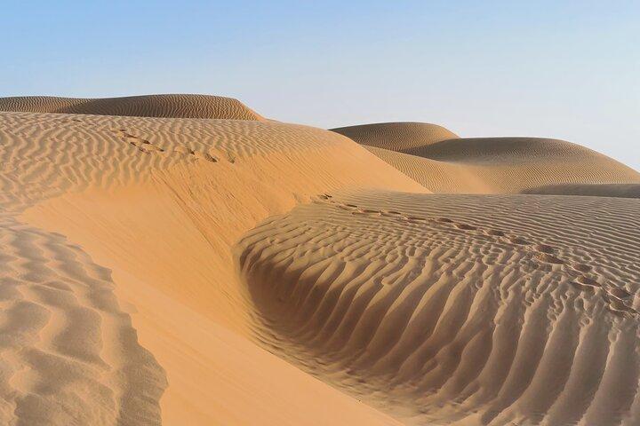 Rub al Khali Sunset Safari: Private 4WD Tour