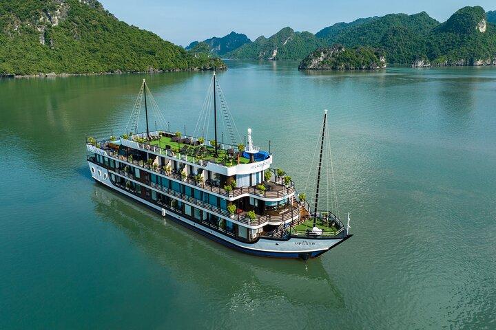 Hanoi: 3-Day Luxury La Casta Cruise in Halong & Lan Ha Bay