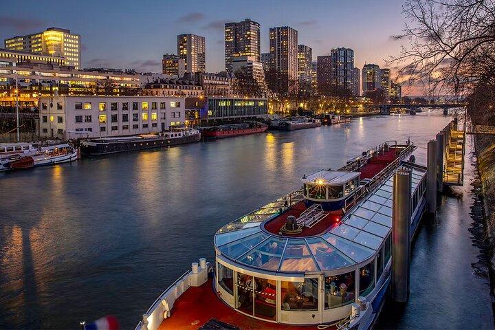 1 Hour Paris Evening Sightseeing Cruise with Illuminations Ticket