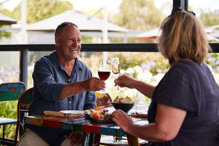 Signature Saturday Wine Tour