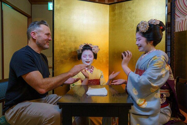 Kyoto: Geisha Dinner & Gion Cultural Walk
