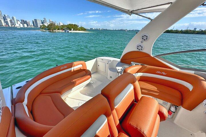 Private Captained Yacht : Skyline Views & Golden Hour Cruise
