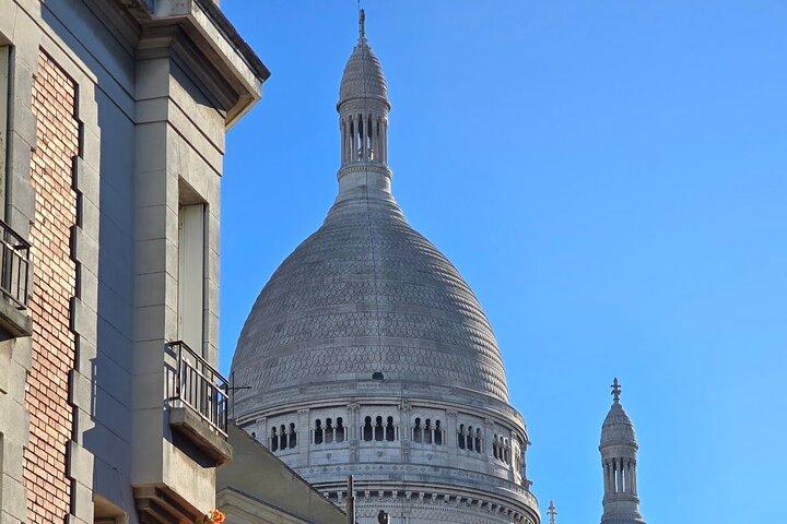 Montmartre & Sacré-Coeur Walking Tour with a Local Guide