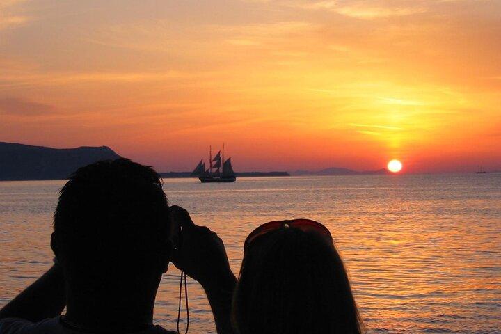 Santorini Sunset cruise