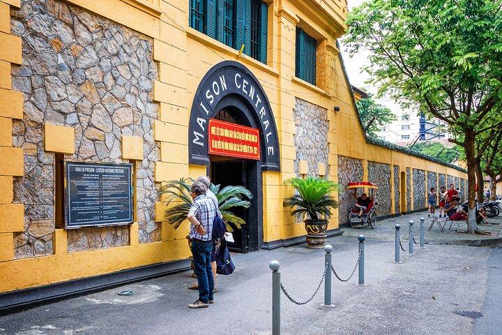 Hanoi Heritage Premium Daily Tour