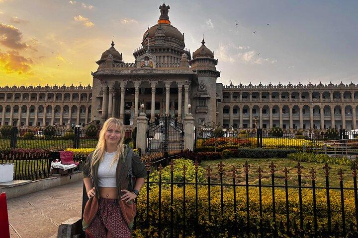 Experience Bangalore Evening City Walk Tour and Market Visit