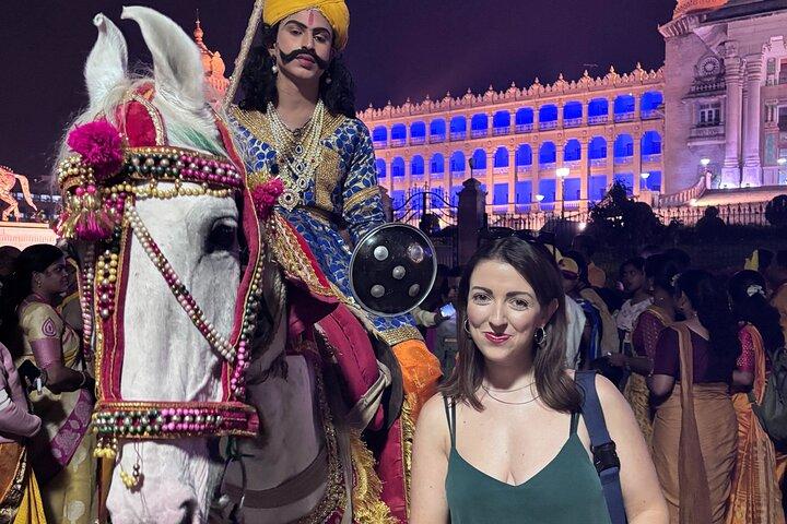 Experience Bangalore Evening City Walk Tour and Market Visit
