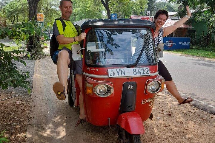 Kandy City Sightseeing Tour by Tuk Tuk
