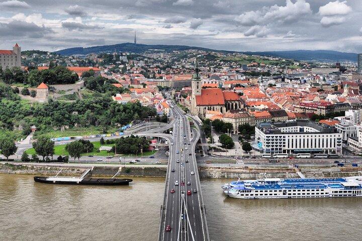 Private Vienna to Bratislava Transfer Safe and Reliable Ride