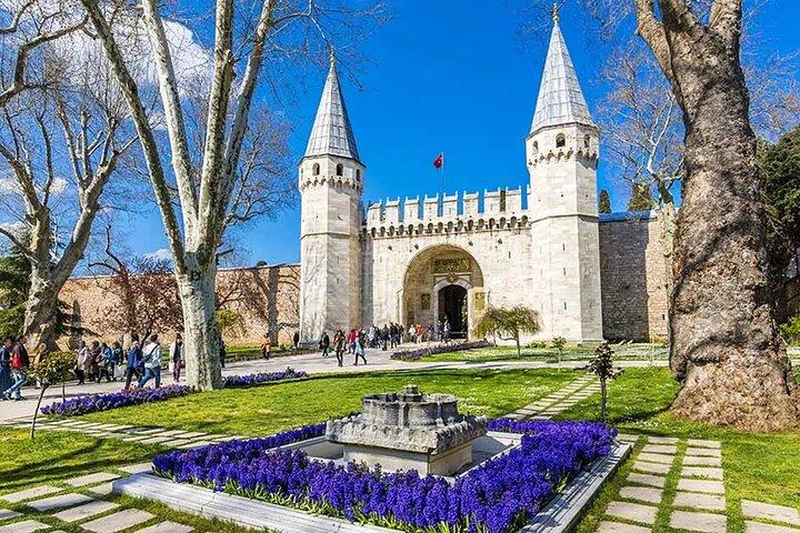 Topkapi Palace & Harem, Skip-the-Line Ticket (Entrance only)