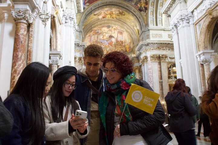 Rome: Guided Small Group Walking Tour of City Highlights