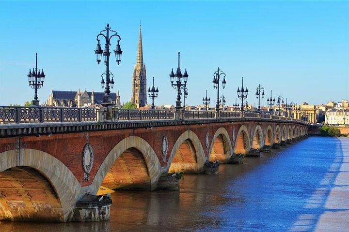 Le Verdon Port to Bordeaux: Culture, Wine & Highlights Shore Trip