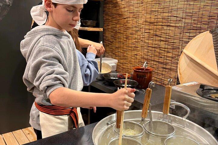 Ramen Bowl Painting & Cooking in Gion, Kyoto