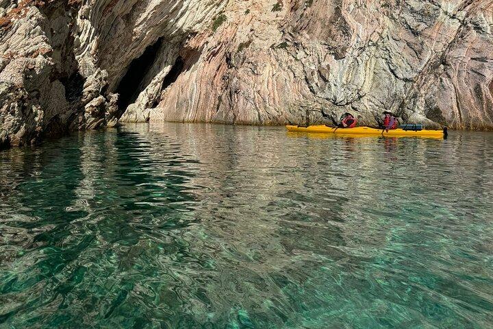 Lefkada Kayak : Explore Blue Cave with a Taste of Greece