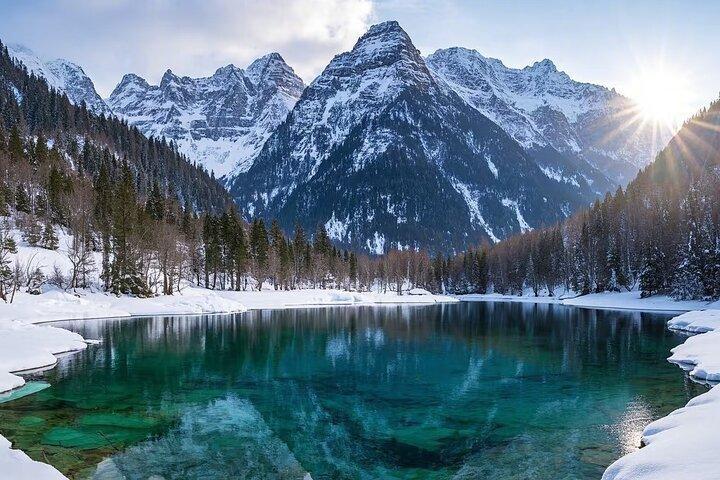 Explore Jiuzhaigou Private Day Tour via HSR from Chengdu