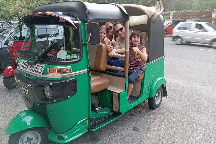 Guided Tuk Tuk Tour of Colombo