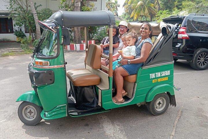Guided Tuk Tuk Tour of Colombo