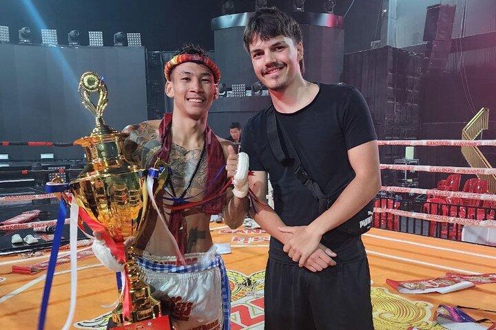 Watch Kun Khmer Kickboxing with Mr.Sop including Free 4Beers