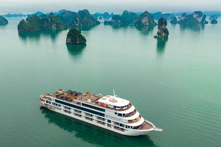 Luxury Cruise full day Explore Halong Bay from Hanoi