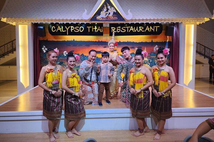 Bangkok Calypso Cabaret with Dinner and Cultural Dance