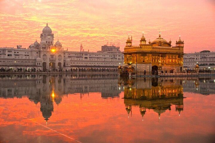 Delhi to Amritsar by Satabdi Train (2 Days)