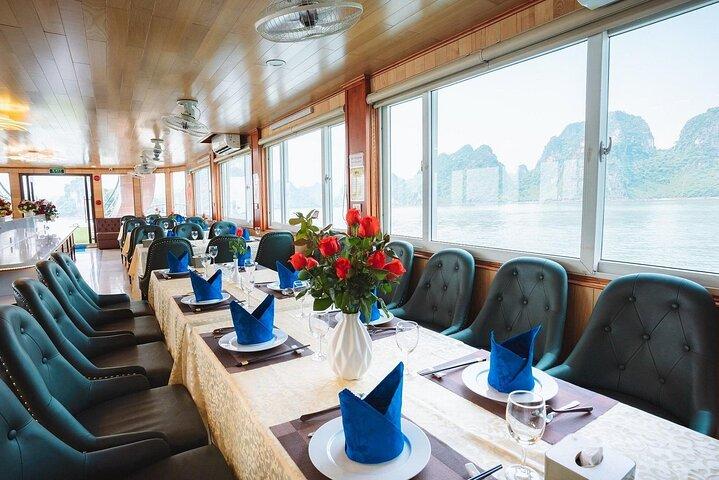 Halong Deluxe Cruise Day Tour with Local Lunch from Hanoi