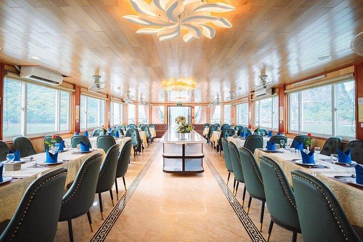 Halong Deluxe Cruise Day Tour with Local Lunch from Hanoi