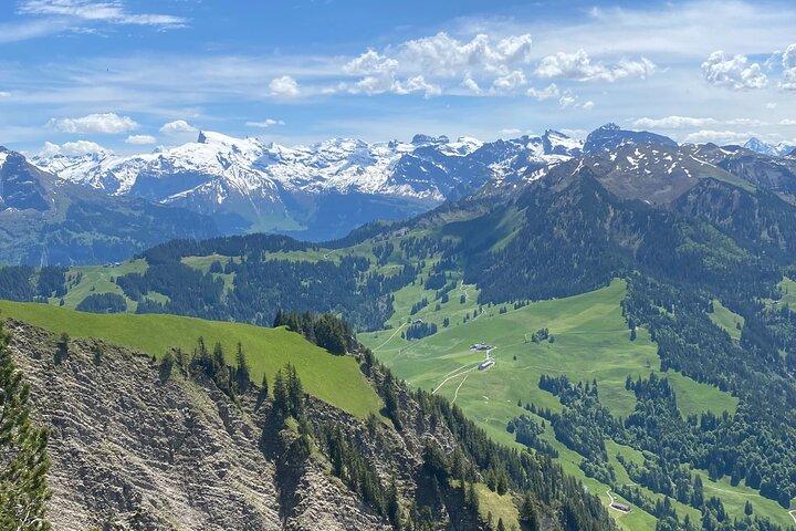 Individual hike in Swiss Alps with local mountaineers