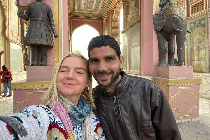 Jaipur Full-Day Motorbike Tour for Solo Female Travelers