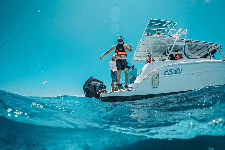 Private Escape: Isla Contoy & Isla Mujeres with Snorkeling