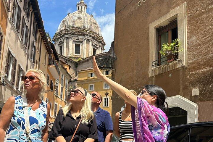 Rome Crowds free Early Morning City Center Guided Tour
