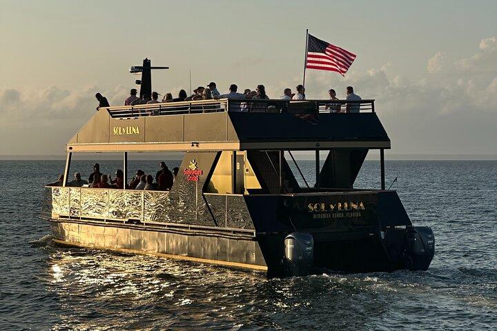 Sandestin Sunset Eco-Dolphin Cruise Aboard Sol y Luna